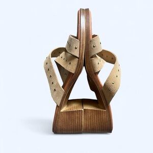 Mila Paoli Brown Leather Sandals
Embellished Size 7.5‎ Stappy